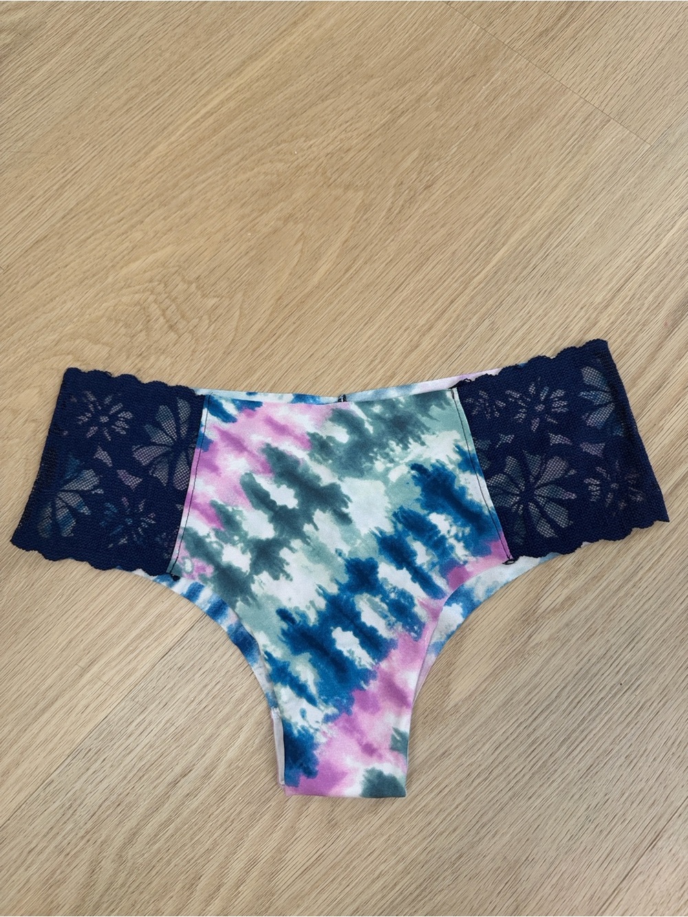 PINK Victoria’s Secret Cheekster Panty S